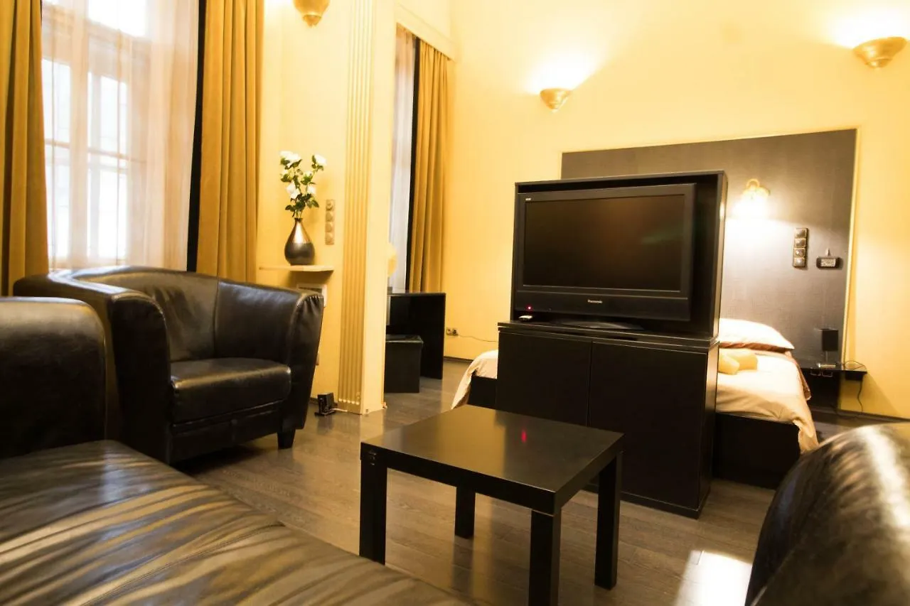 Budapest Royal Suites 0*,  Hungria