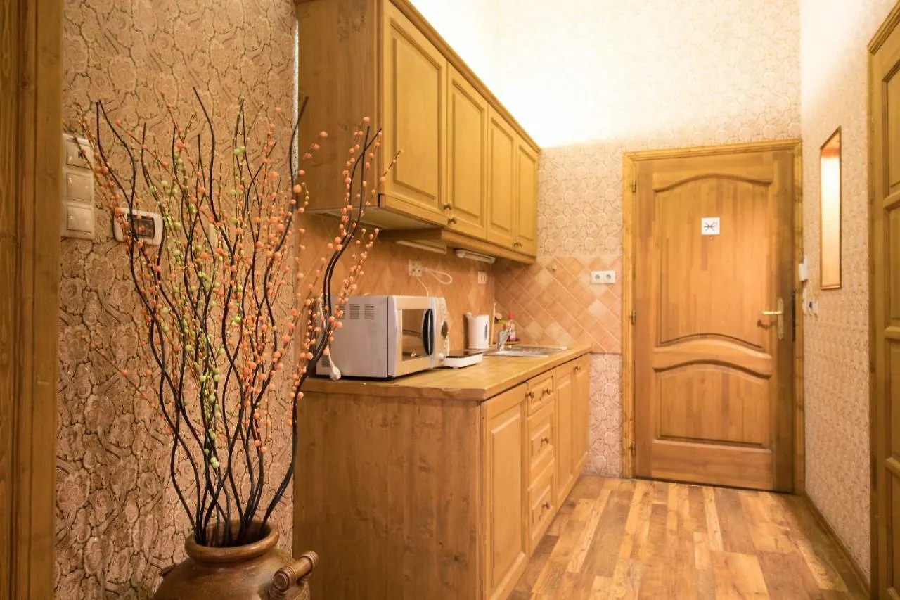 Budapest Royal Suites 0*,  Hungria