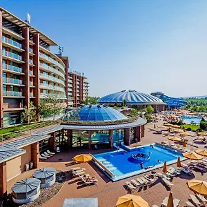 Aquaworld Resort