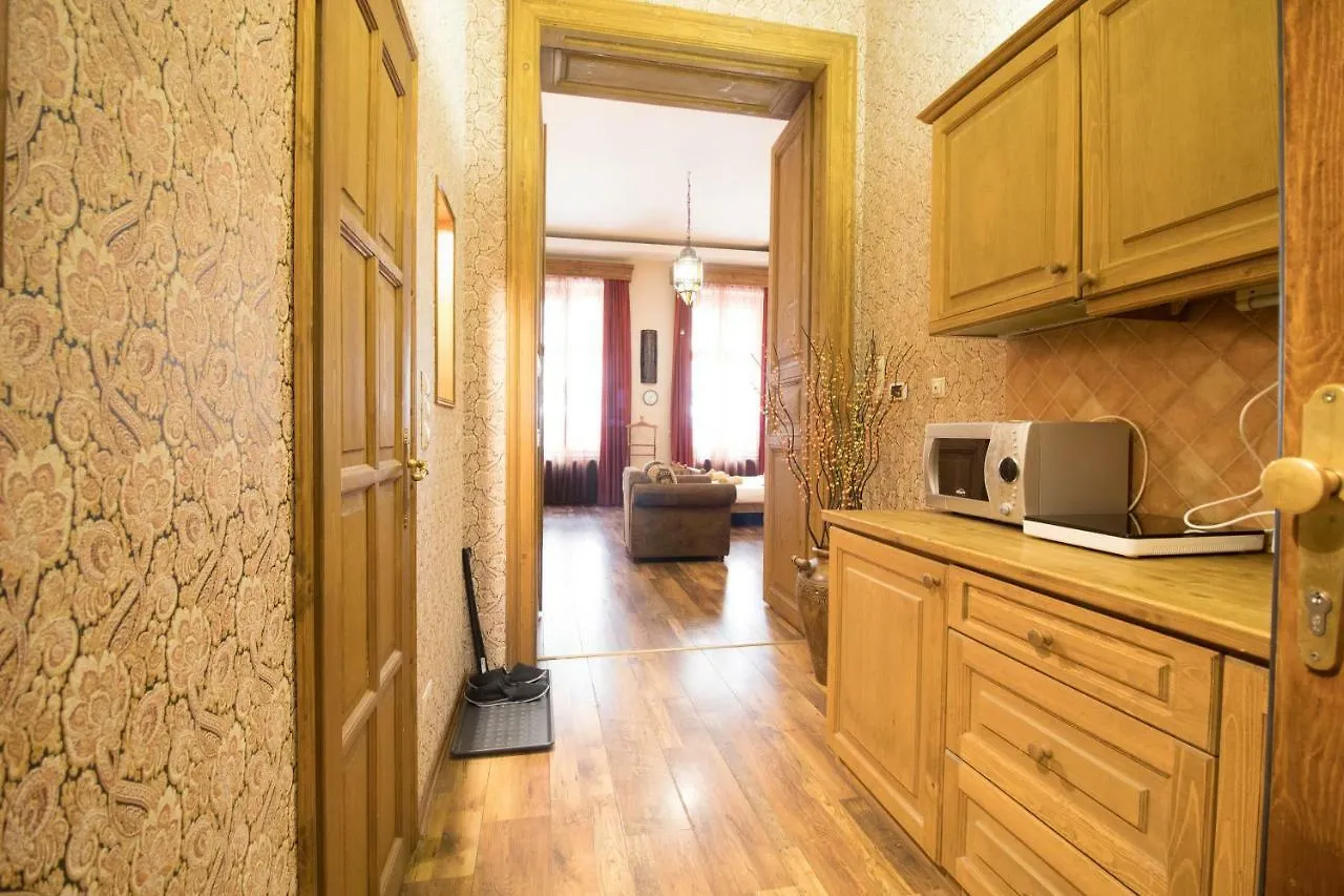 Budapest Royal Suites Apartment